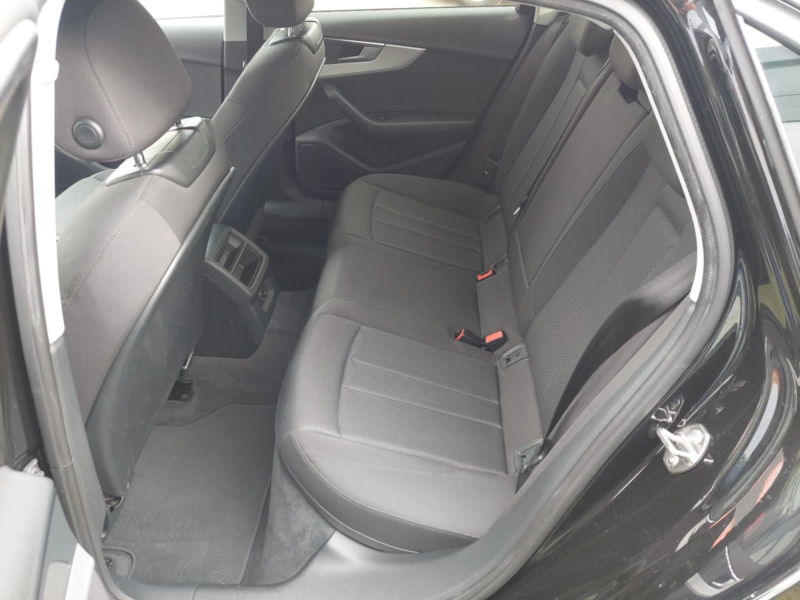 Audi A4 LIMOUSINE/40TDI/190k.c./7AT/QUATTRO - изображение 10