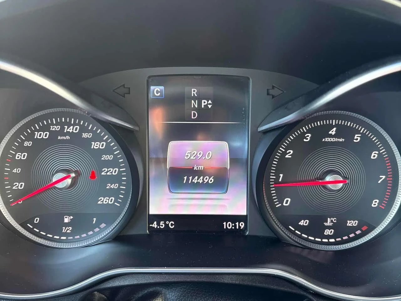 Mercedes-Benz C 300 4MATIC / ПОДГРЕВИ / ШИБЕДАХ / ОТ ПРЕДСТАВИТЕЛСТВО, снимка 15 - Автомобили и джипове - 53805131