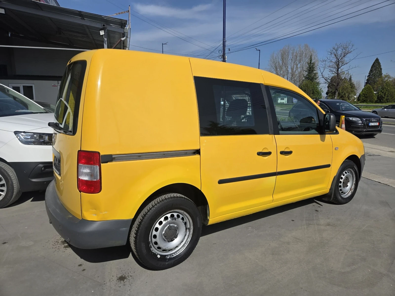 VW Caddy, снимка 3 - Автомобили и джипове - 54223846