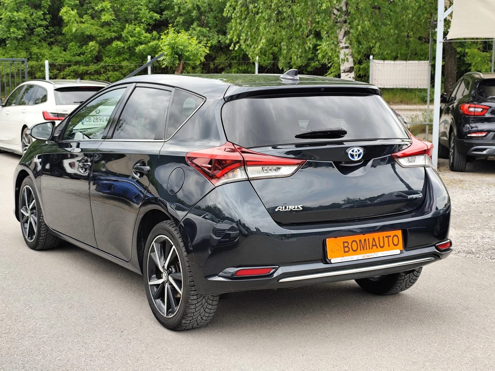 Toyota Auris  1.8HYBRID* EURO6B* LED* , снимка 6 - Автомобили и джипове - 54607682