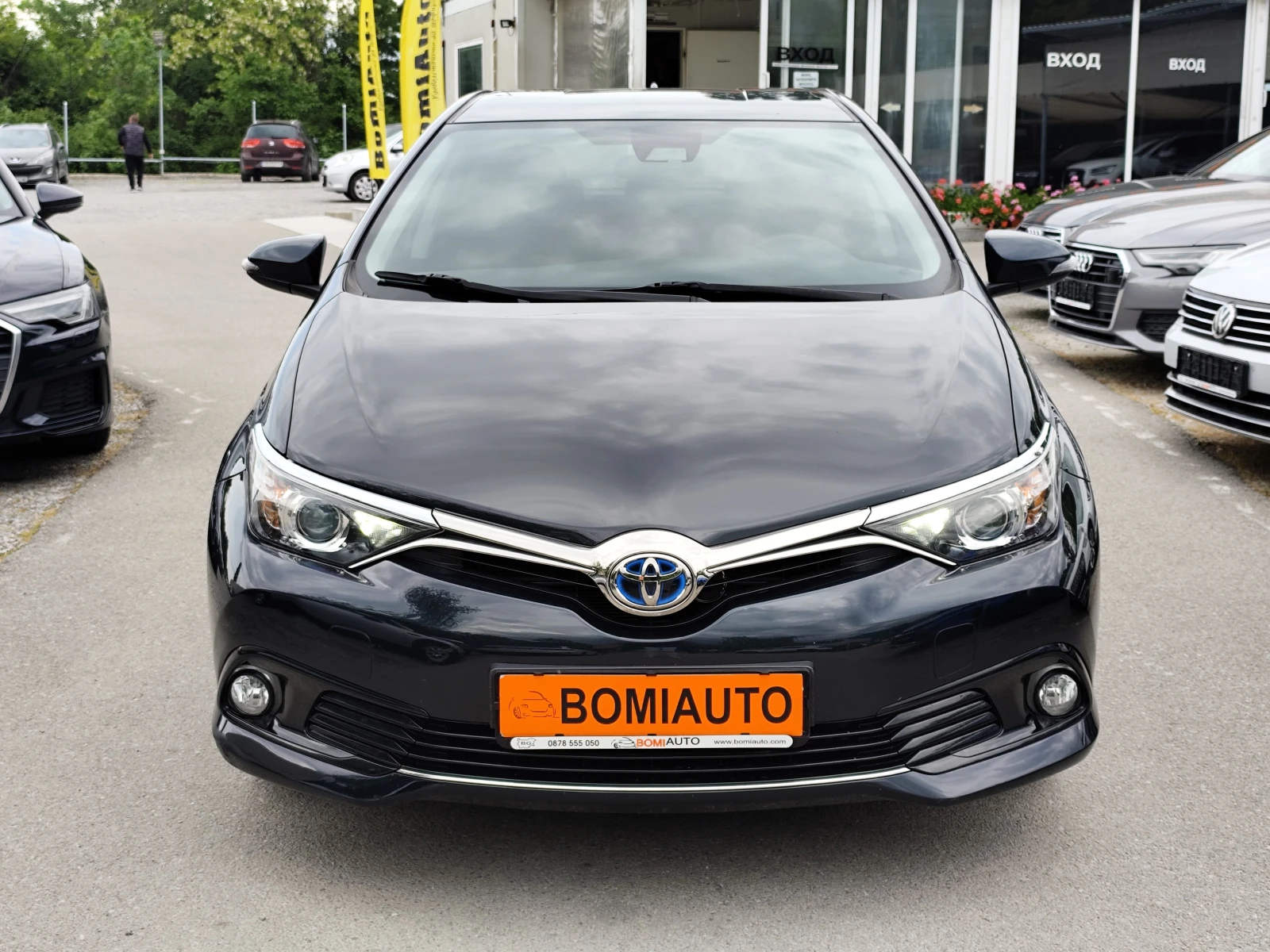 Toyota Auris  1.8HYBRID* EURO6B* LED* , снимка 2 - Автомобили и джипове - 54607682