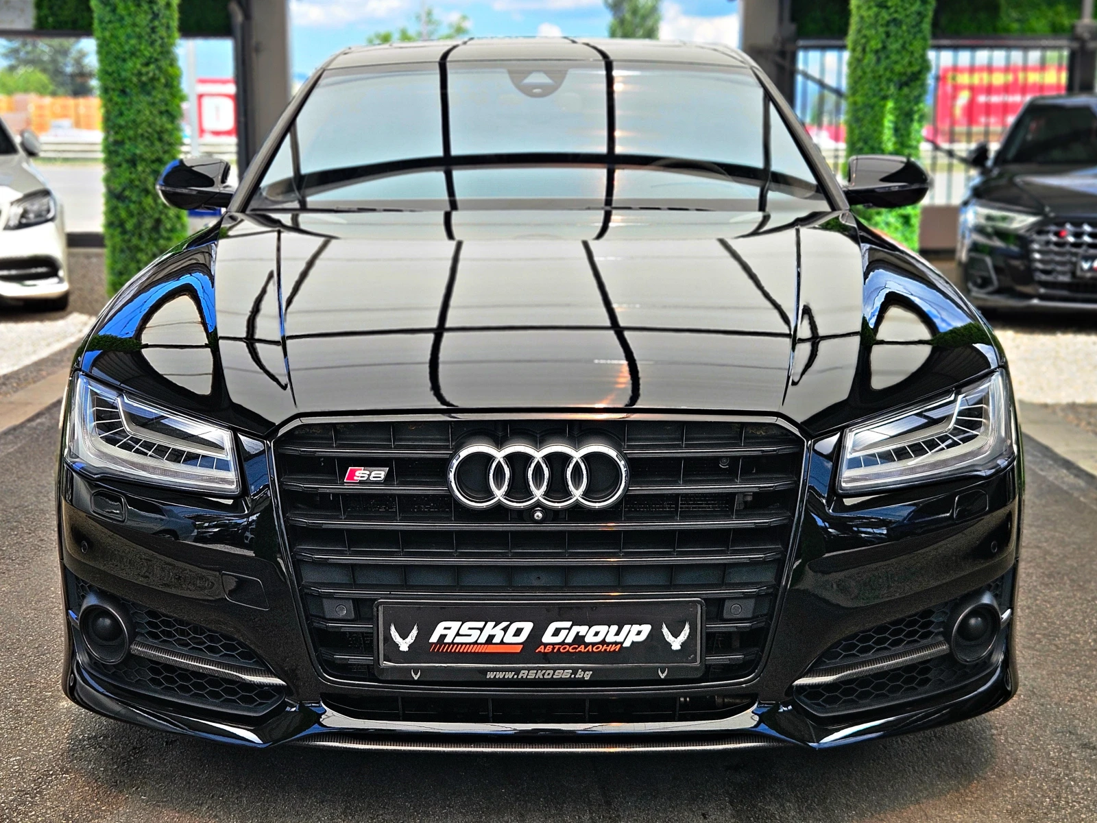 Audi S8 PLUS/CERAMIC/DISTR/360CAM/МАСАЖ/ОБДУХ/ВАКУУМ/LIZIN, снимка 2 - Автомобили и джипове - 54719212
