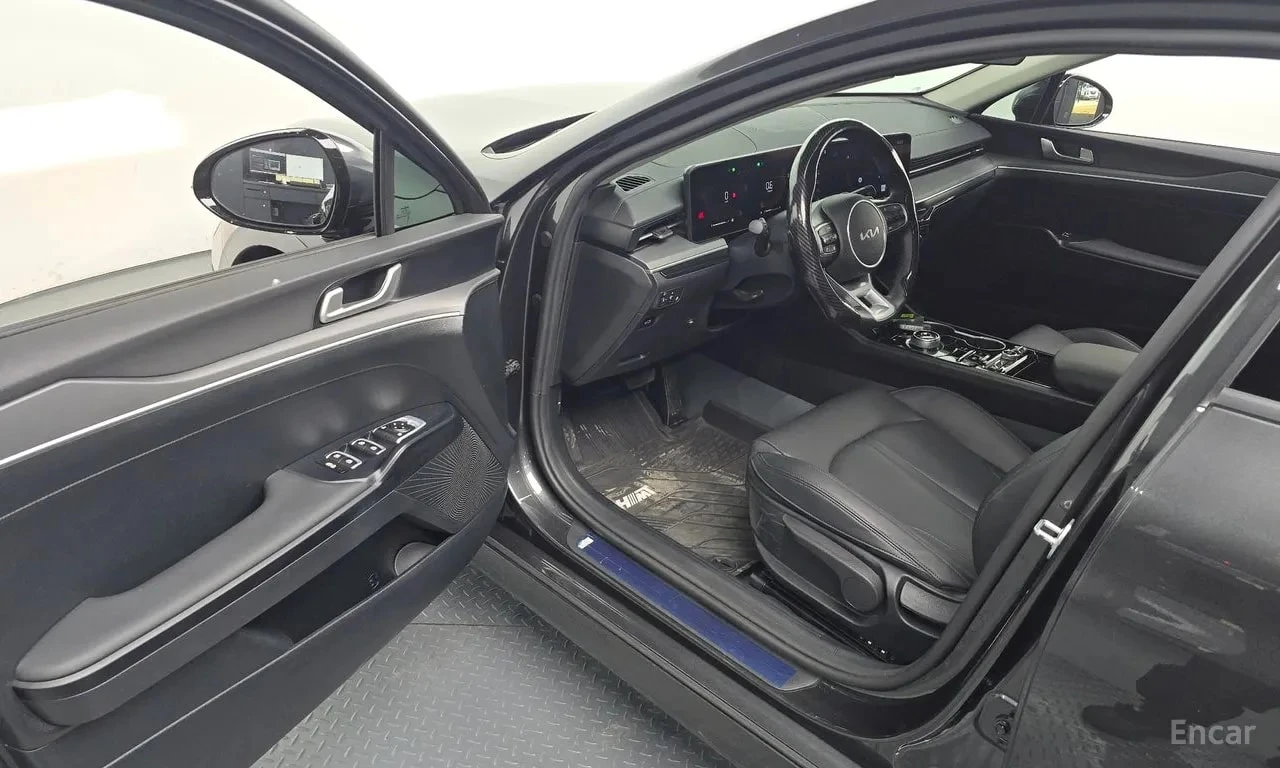 Kia K5 * 2.0 LPG / DISTRONIC / АВТОКРЕДИТ, снимка 10 - Автомобили и джипове - 55798238