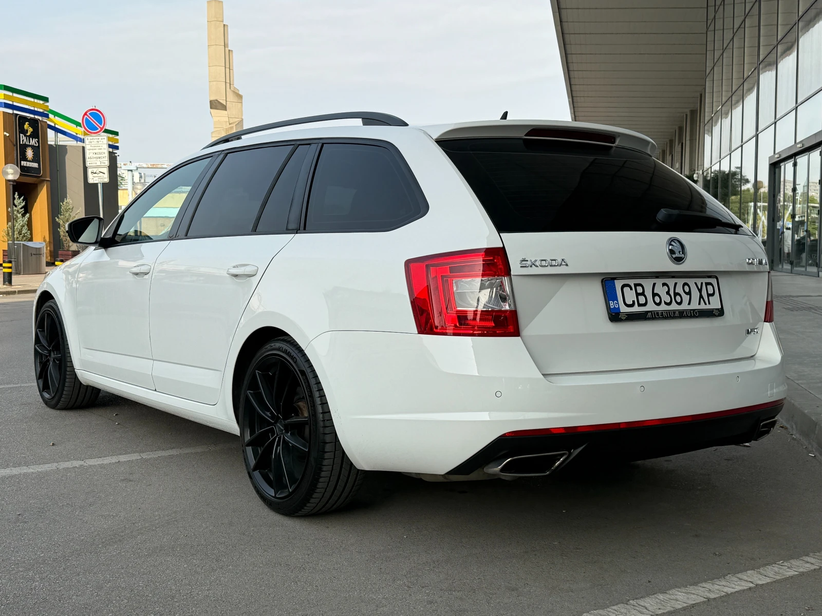 Skoda Octavia VRS 6 МЕСЕЦА ГАРАНЦИЯ/2.0i 220к.с Сервизна История, снимка 3 - Автомобили и джипове - 55960348