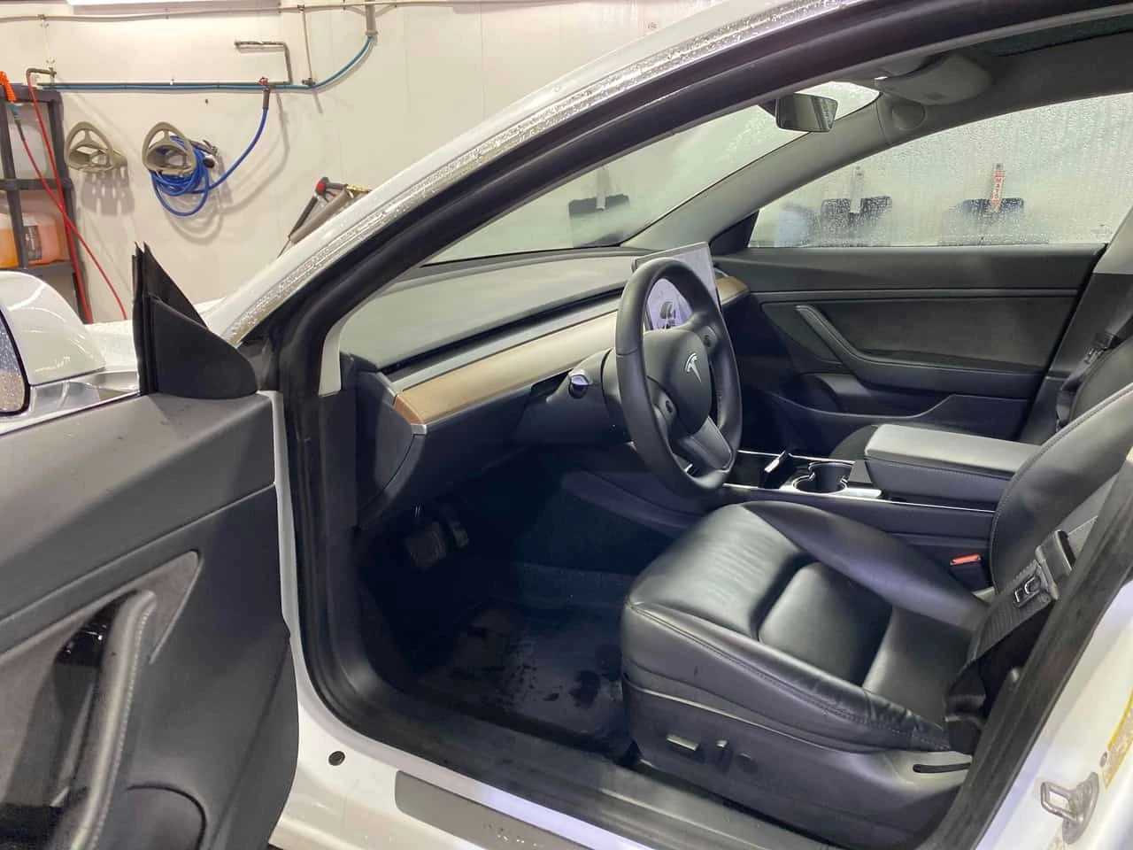 Tesla Model 3 * Standard Range Plus * CARFAX * ����� �� �������� | Mobile.bg � ����������� 5