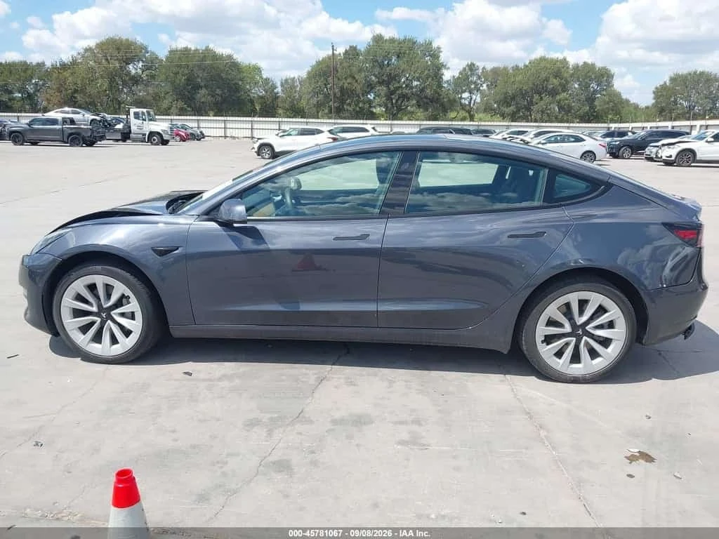 Tesla Model 3 LONG RANGE DUAL MOTOR ALL WHEEL DRIVE , снимка 5 - Автомобили и джипове - 56639883