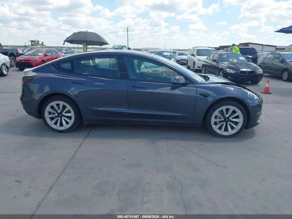 Tesla Model 3 LONG RANGE DUAL MOTOR ALL WHEEL DRIVE , снимка 2 - Автомобили и джипове - 56639883