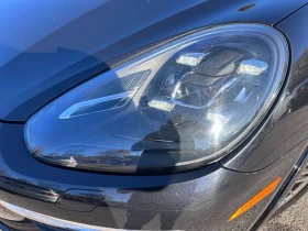 Porsche Cayenne AWD CARFAX, снимка 2
