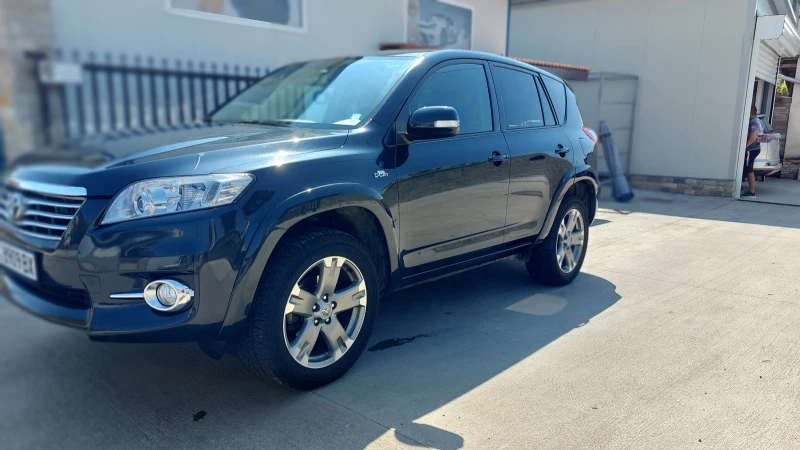 Toyota Rav4 CROSSOVER , снимка 2 - Автомобили и джипове - 46018436