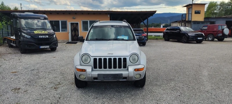 Jeep Cherokee 3.7 LIBERTY , снимка 1 - Автомобили и джипове - 46743409