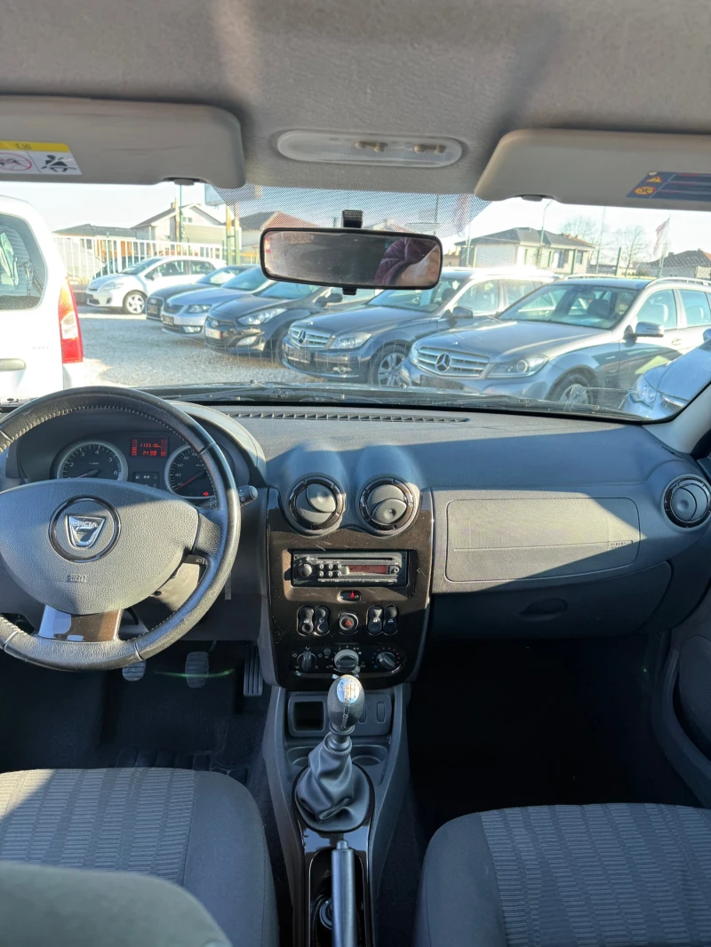 Dacia Duster 1.5D, снимка 8 - Автомобили и джипове - 52904829
