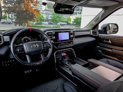 Toyota Sequoia I * M-Package* * HeadUp* AвтоКредит* (ЦЕНА ДО БГ) - изображение 2