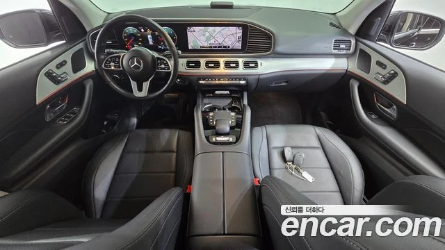 Mercedes-Benz GLE 300 | 83K KM TOP SERVICE, снимка 4 - Автомобили и джипове - 55472297