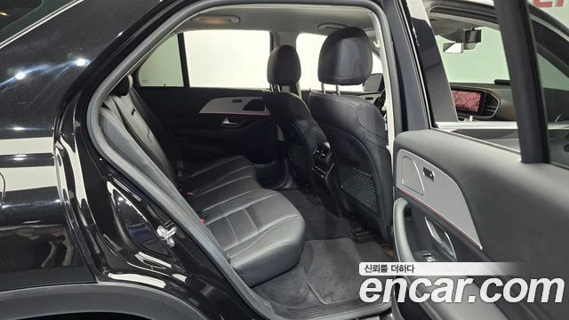 Mercedes-Benz GLE 300 | 83K KM TOP SERVICE, снимка 12 - Автомобили и джипове - 55472297