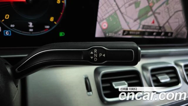 Mercedes-Benz GLE 300 | 83K KM TOP SERVICE, снимка 9 - Автомобили и джипове - 55472297