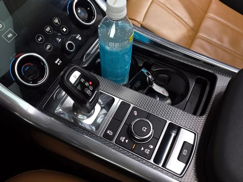 Land Rover Range Rover Sport 3.0 Automatic, снимка 9 - Автомобили и джипове - 55873847