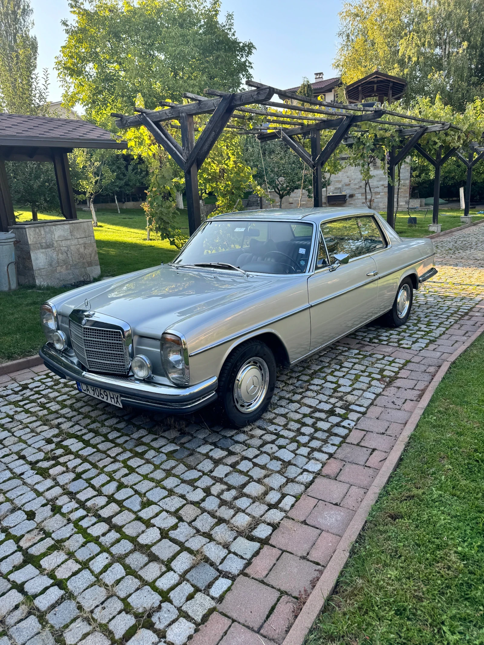 Mercedes-Benz 250  - изображение 8
