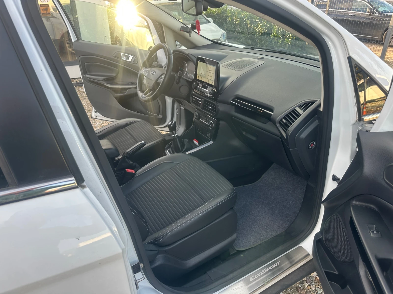 Ford EcoSport 1, 0 EcoBoost Titanium - изображение 7