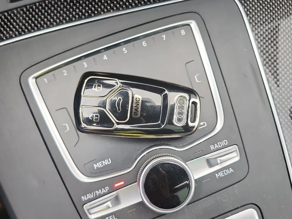 Audi SQ5 * quattro Prestige * CARFAX * ЦЕНА ДО БГ - изображение 10