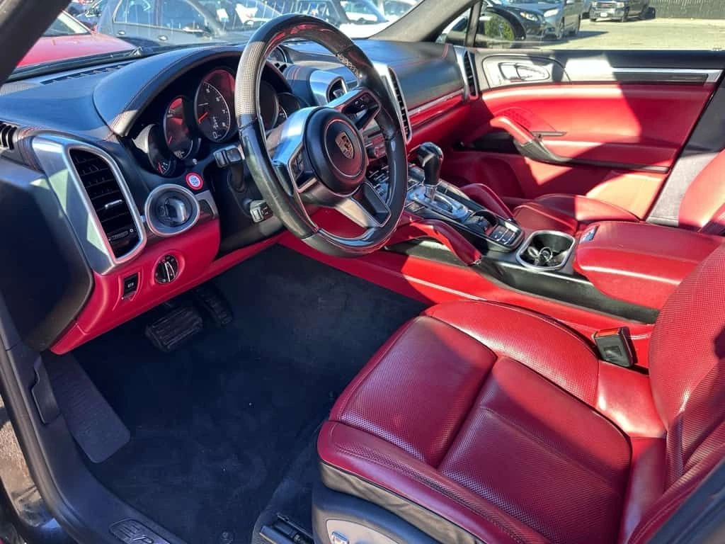 Porsche Cayenne AWD CARFAX, снимка 9 - Автомобили и джипове - 53873755