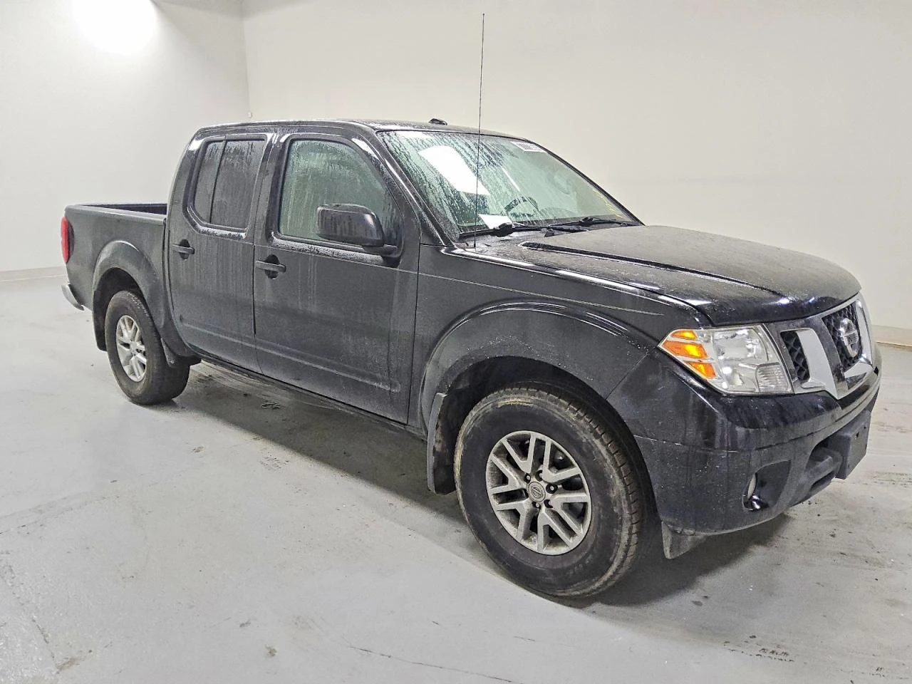 Nissan Frontier S 4X4, снимка 2 - Автомобили и джипове - 54509436