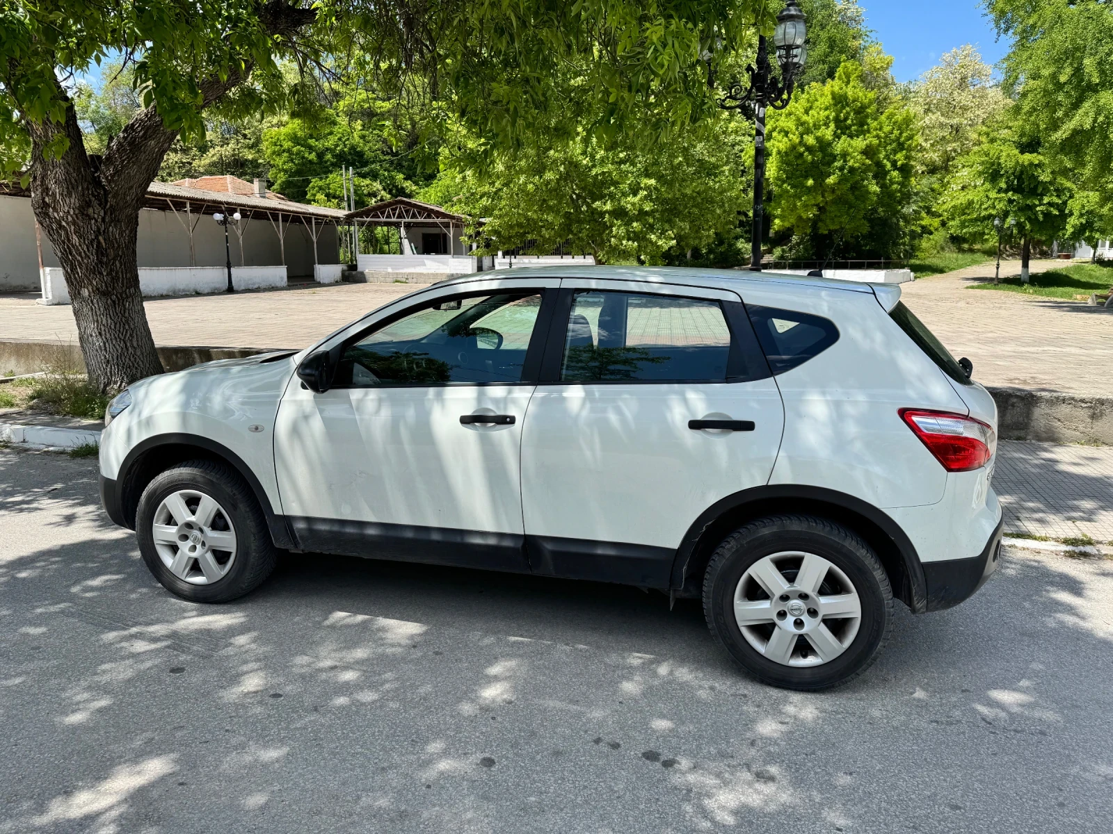 Nissan Qashqai, снимка 4 - Автомобили и джипове - 54573446