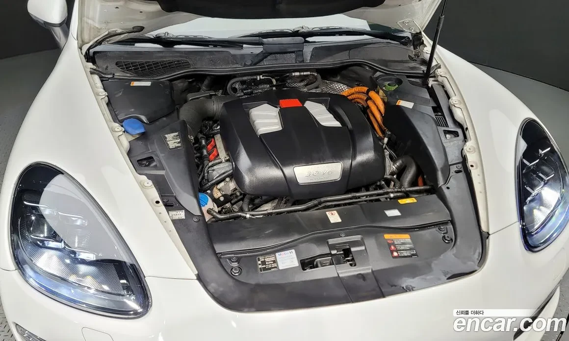 Porsche Cayenne HYBRID* 380кс+ * Шибедах* Подгрев* Лизинг, снимка 6 - Автомобили и джипове - 54611508