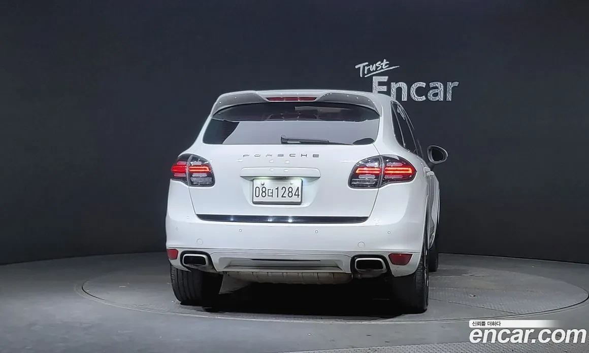 Porsche Cayenne HYBRID* 380кс+ * Шибедах* Подгрев* Лизинг, снимка 4 - Автомобили и джипове - 54611508