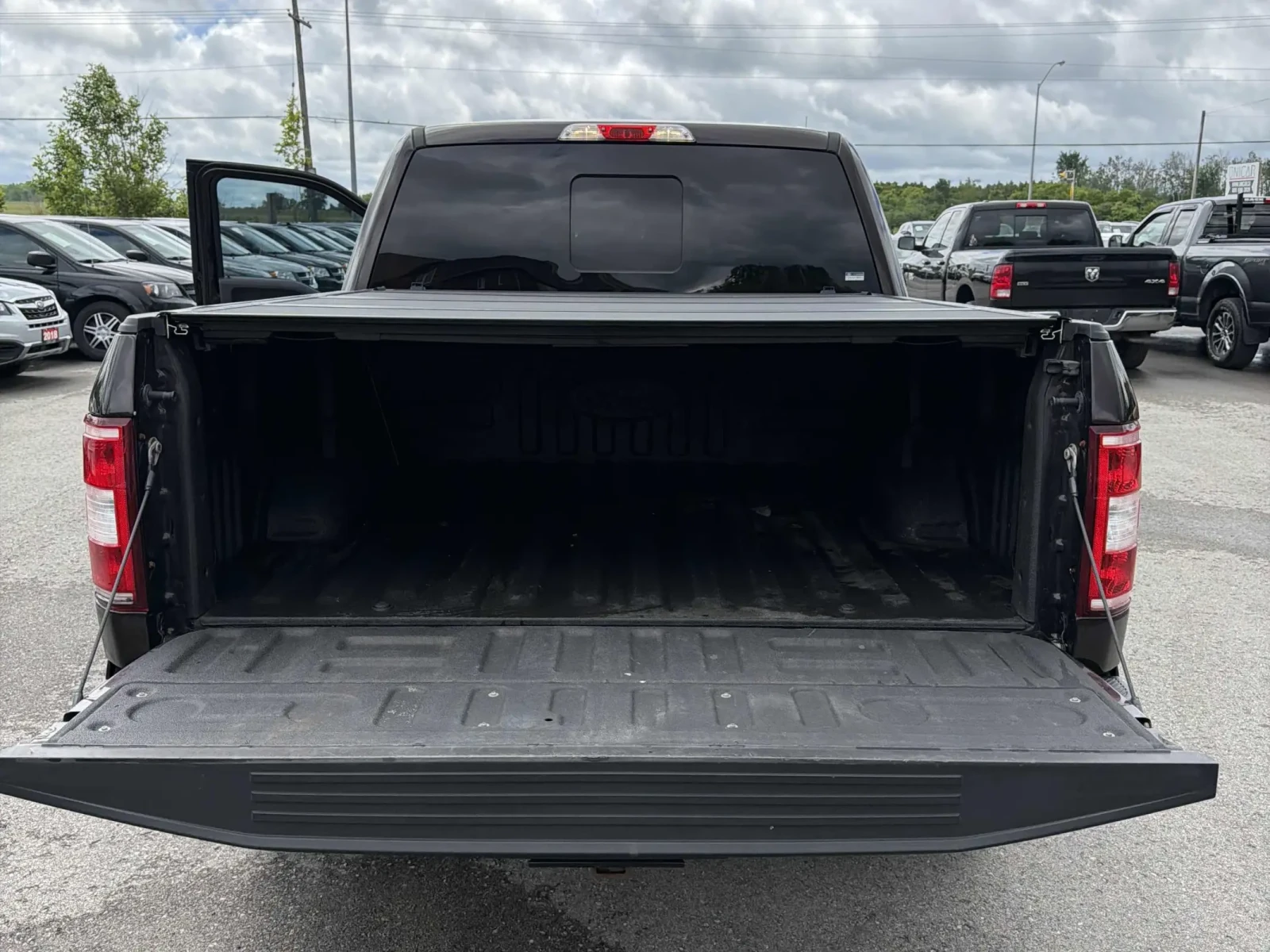 Ford F150 4WD SuperCrew Box * V8 * ПАНОРАМА * CARFAX, снимка 6 - Автомобили и джипове - 54963705