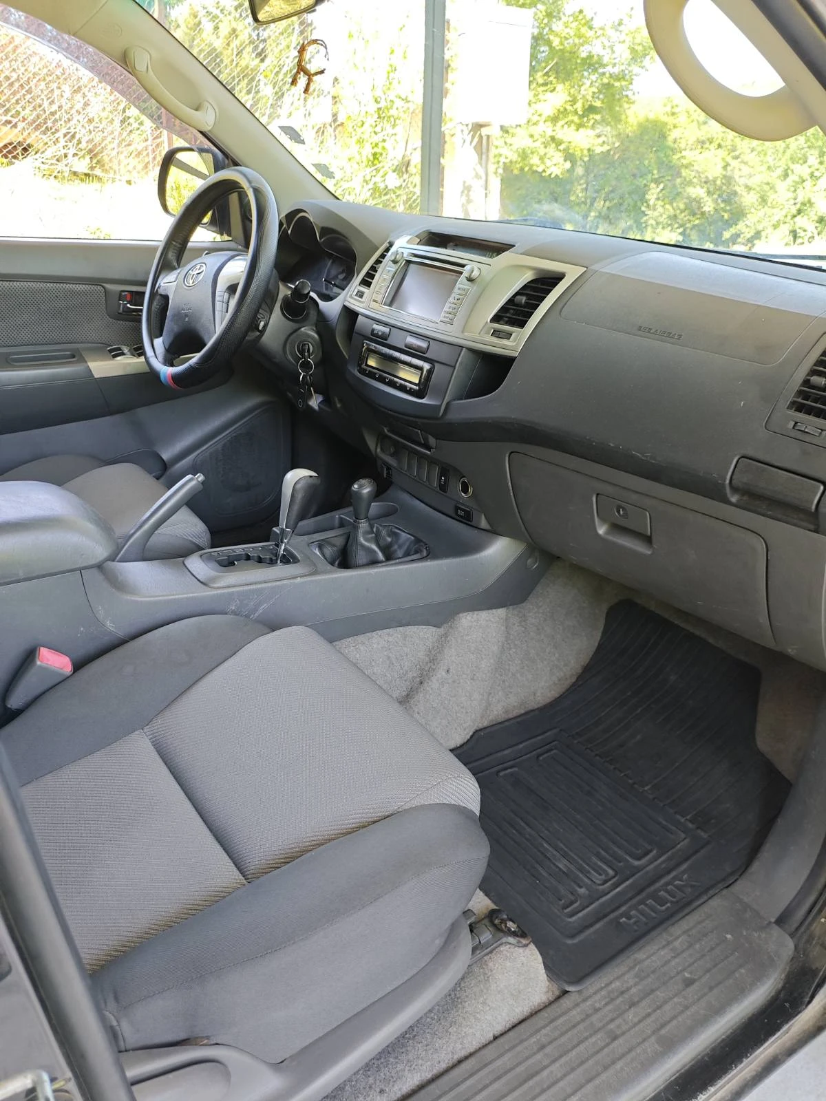 Toyota Hilux Toyota Hilux 3.0 d4d, снимка 11 - Автомобили и джипове - 54978340