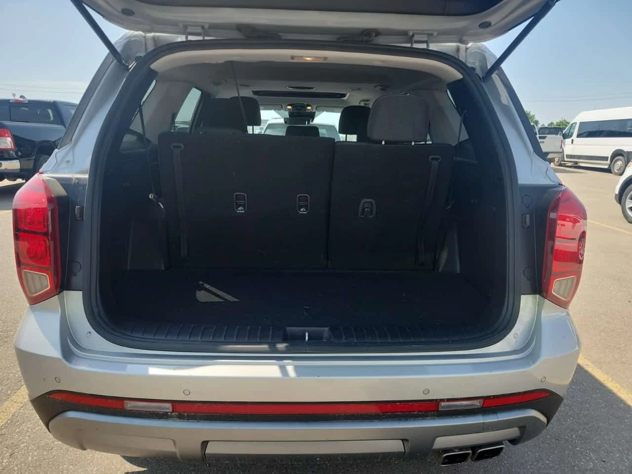 Hyundai Palisade 8 passenger/Awd Preferred /CARFAX/ФИНАНСИРАНЕ, снимка 14 - Автомобили и джипове - 55013939