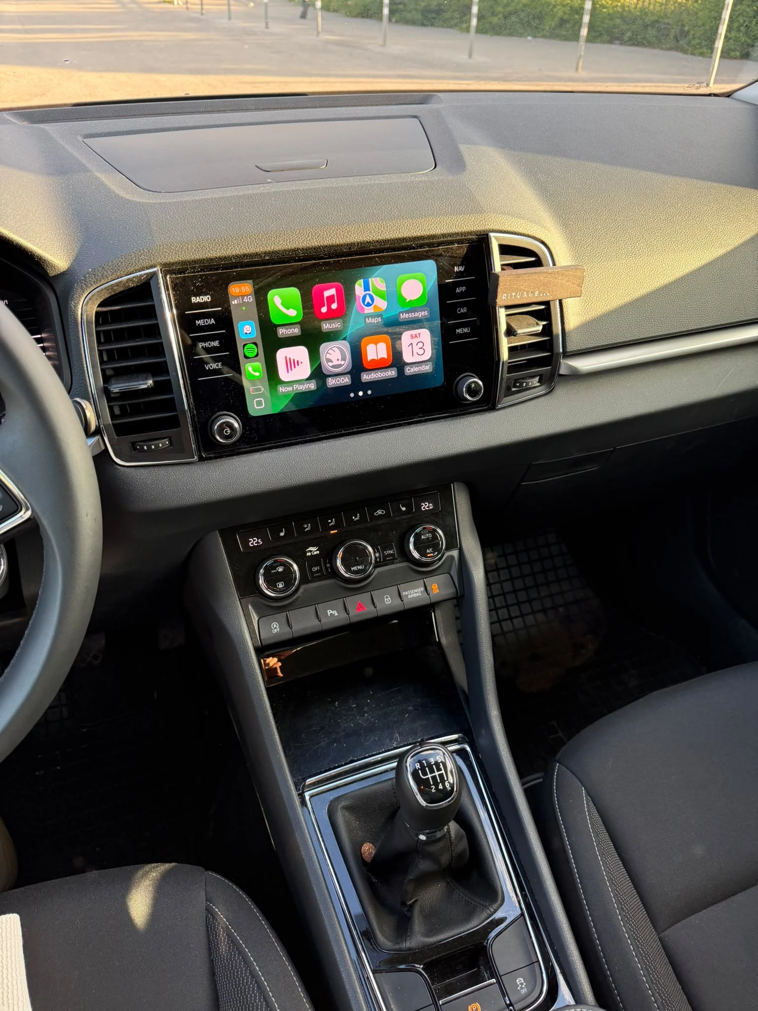 Skoda Karoq 1.5 TS 6M, снимка 7 - Автомобили и джипове - 55086841