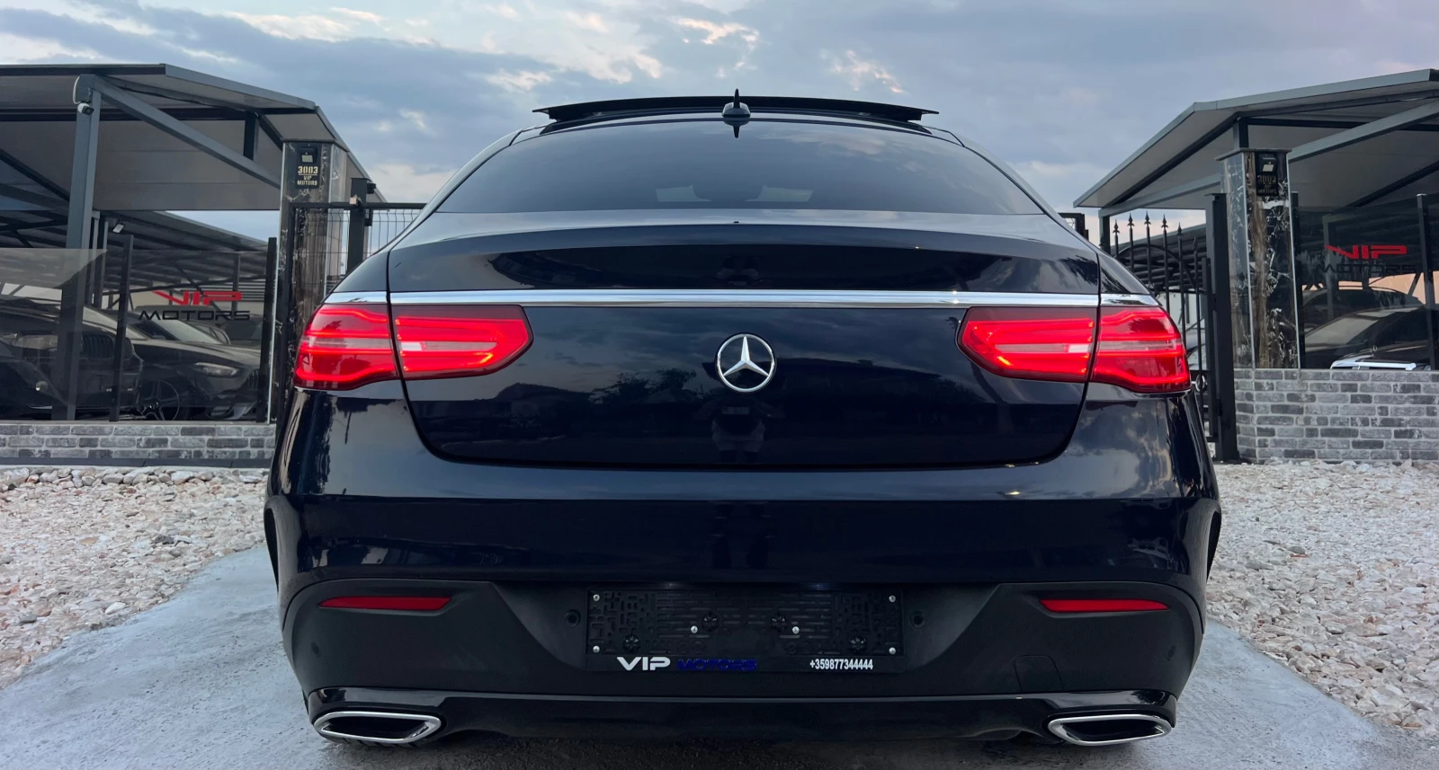 Mercedes-Benz GLE 350 d COUPE/AMG/PANORAMA/4MATIC/NAVI/360 KAMERA/FULL, снимка 8 - Автомобили и джипове - 55873646