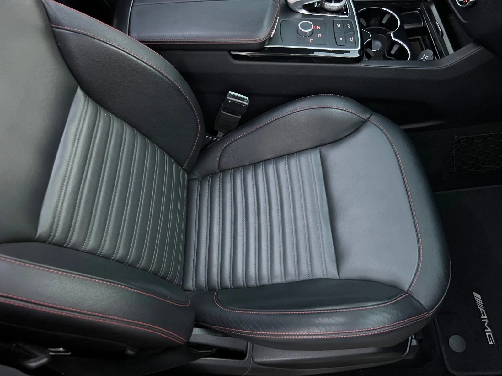 Mercedes-Benz GLE 350 d COUPE/AMG/PANORAMA/4MATIC/NAVI/360 KAMERA/FULL, снимка 13 - Автомобили и джипове - 55873646
