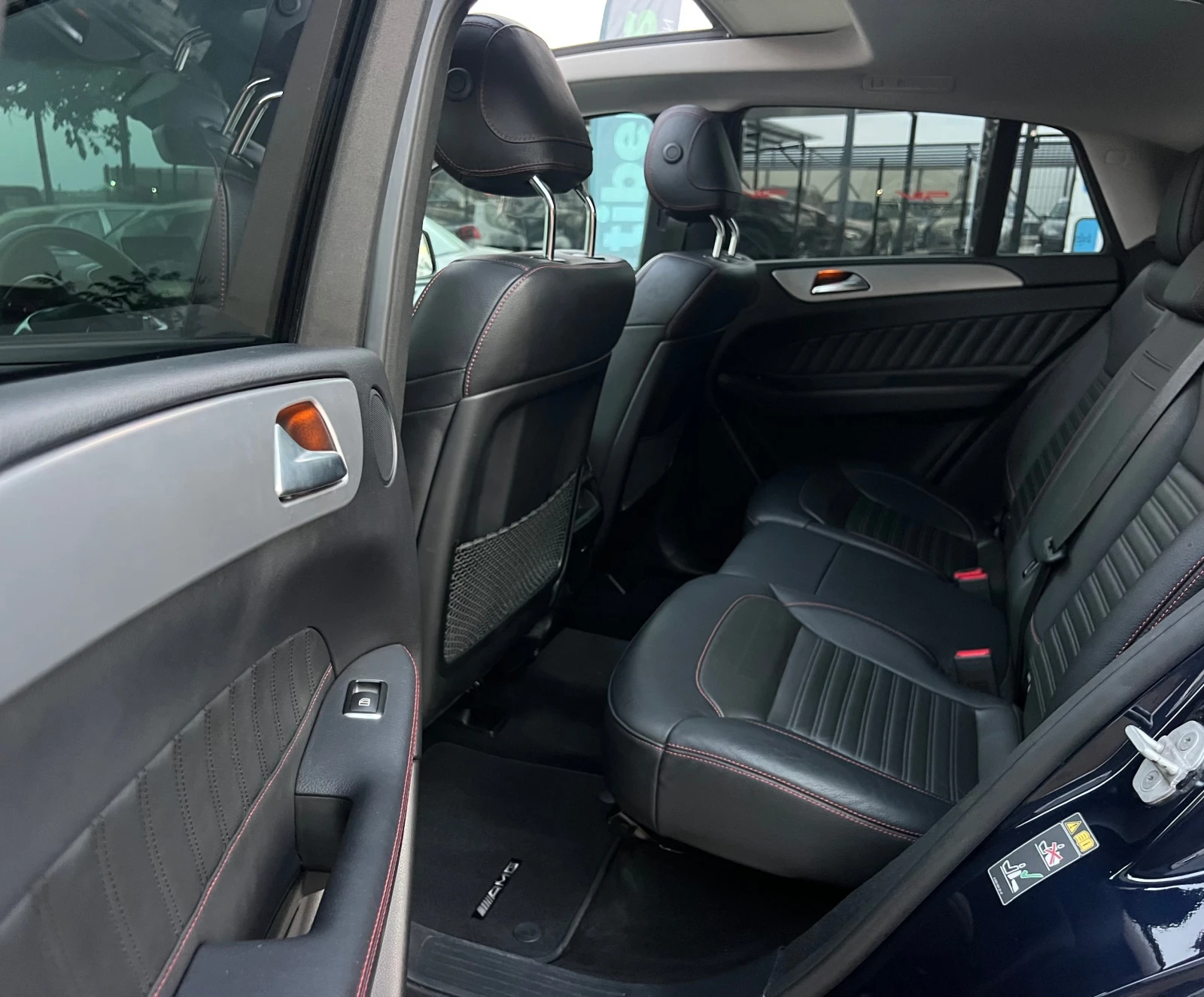 Mercedes-Benz GLE 350 d COUPE/AMG/PANORAMA/4MATIC/NAVI/360 KAMERA/FULL, снимка 17 - Автомобили и джипове - 55873646