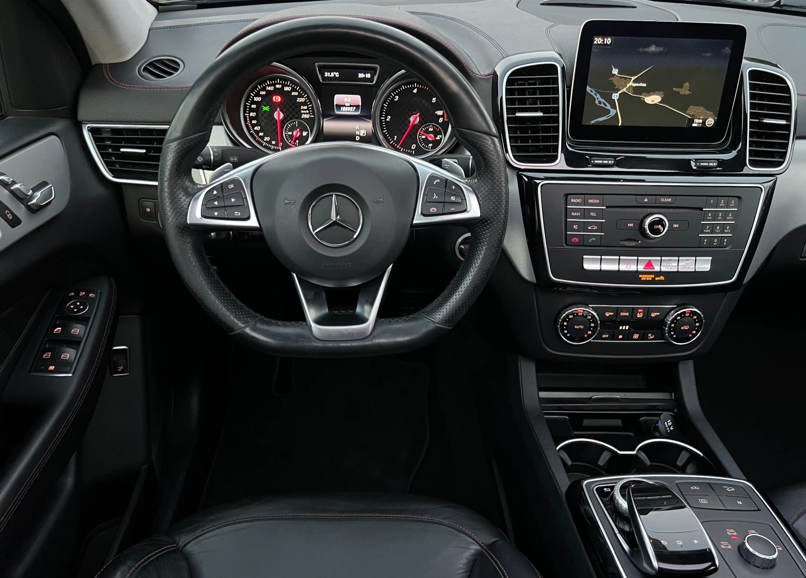 Mercedes-Benz GLE 350 d COUPE/AMG/PANORAMA/4MATIC/NAVI/360 KAMERA/FULL, снимка 15 - Автомобили и джипове - 55873646