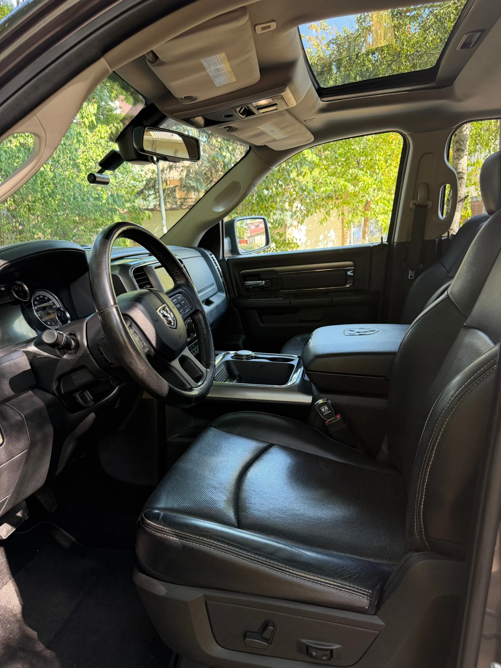 Dodge RAM 1500 5.7 hemi SPORT, снимка 8 - Автомобили и джипове - 55943706