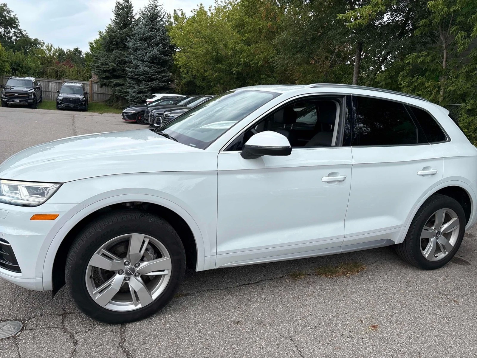 Audi Q5 * Bang & Olufsen * 360  * АвтоКредит (ЦЕНА ДО БГ), снимка 2 - Автомобили и джипове - 56240476