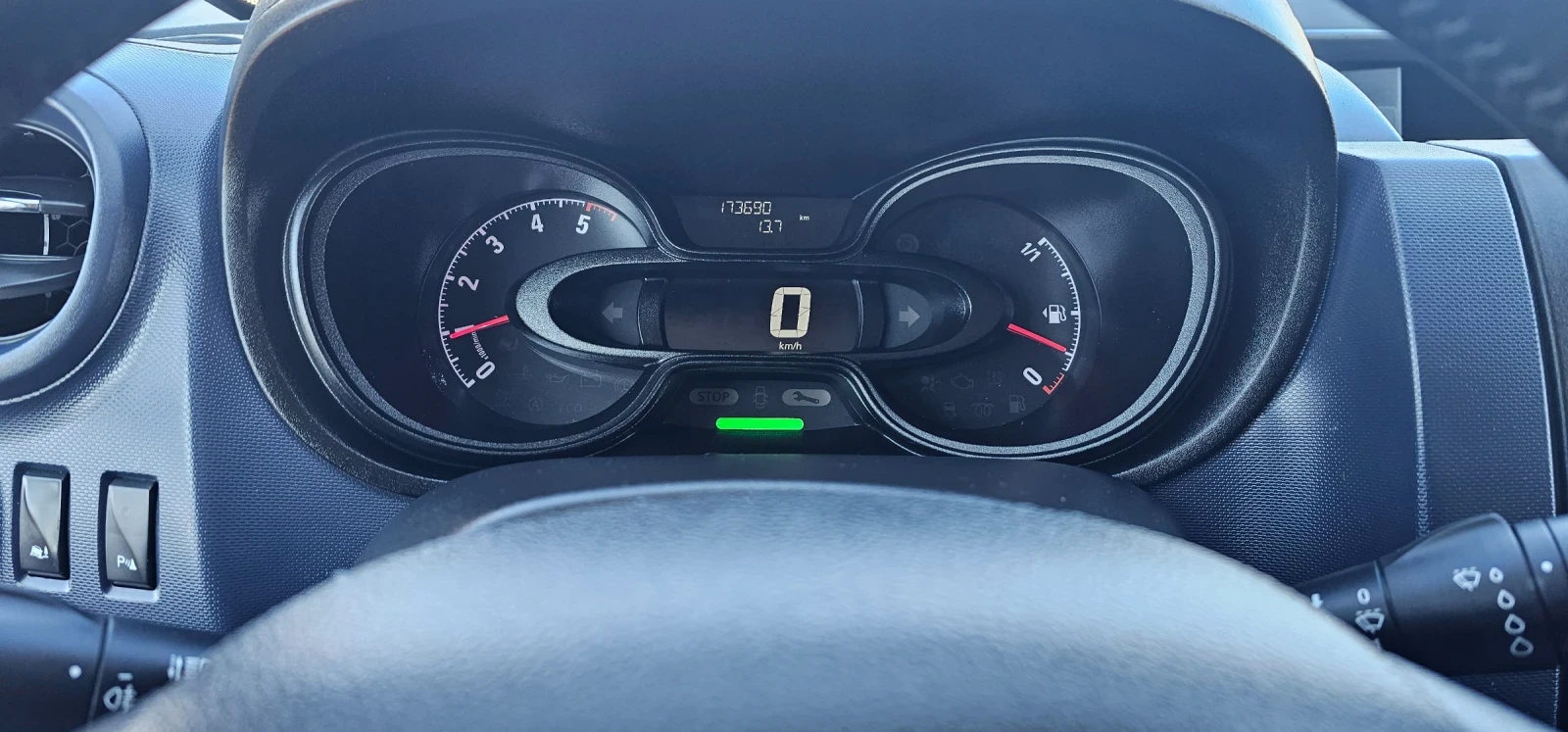 Opel Vivaro 1.6 CDTI -120hp Euro 6 - изображение 10
