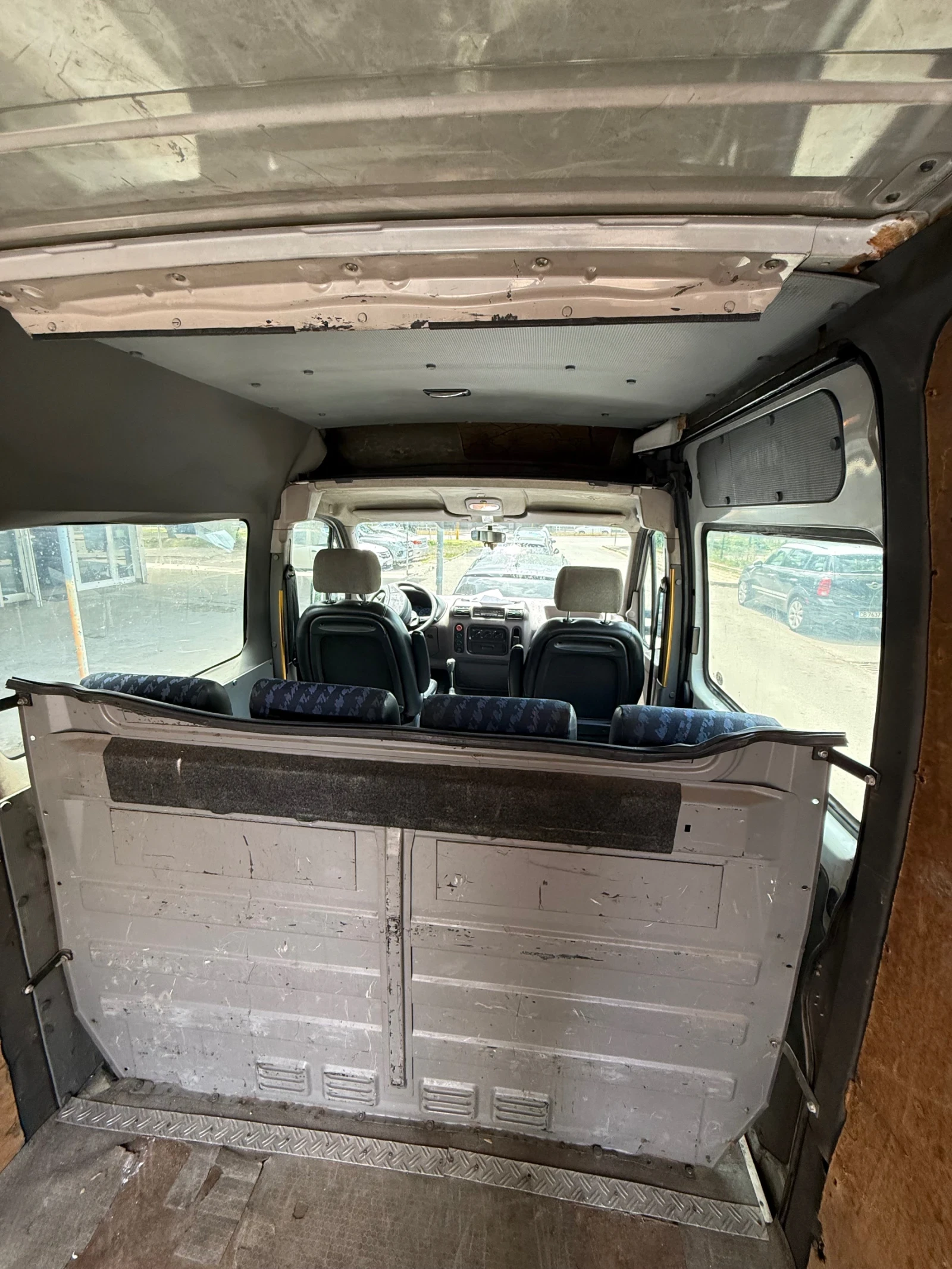 Renault Master T33, снимка 15 - Бусове и автобуси - 54632089
