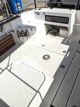 Моторна яхта Arvor 230AS , снимка 10