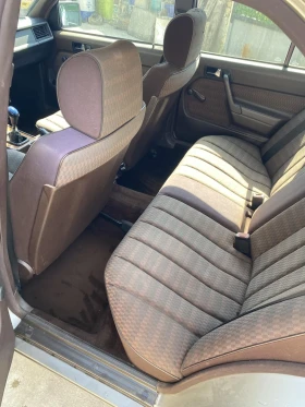 Mercedes-Benz 190, снимка 11