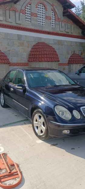 Mercedes-Benz E 240, снимка 4