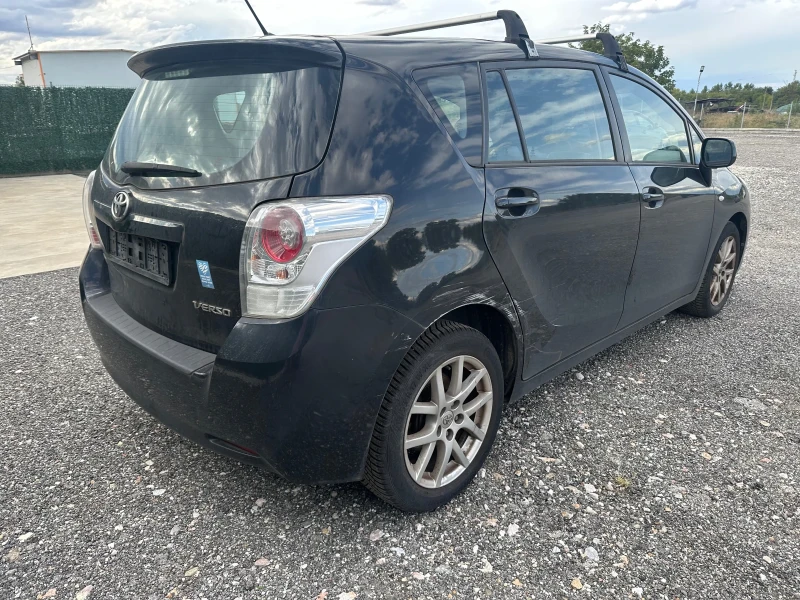 Toyota Verso 1.8 VALVEMATIC, снимка 3 - Автомобили и джипове - 47248354