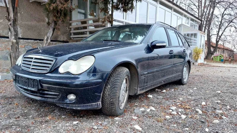 Mercedes-Benz C 180, снимка 6 - Автомобили и джипове - 48778505