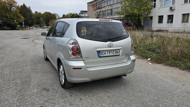 Toyota Corolla verso 2.2 136, снимка 4 - Автомобили и джипове - 49303688