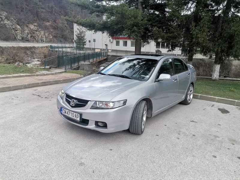 Honda Accord 2.4 I-vtec, снимка 3 - Автомобили и джипове - 49531774