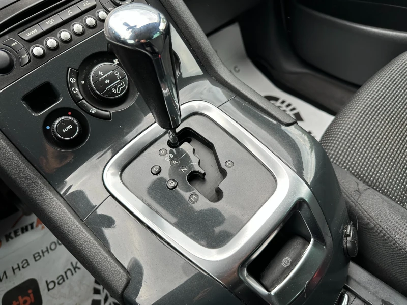 Peugeot 5008 2.0D 163 к.с. Facelift, снимка 12 - Автомобили и джипове - 50471686