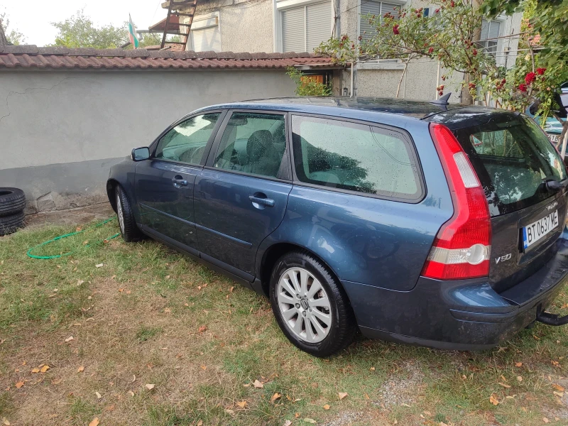 Volvo V50 2.4i, снимка 3 - Автомобили и джипове - 51844450