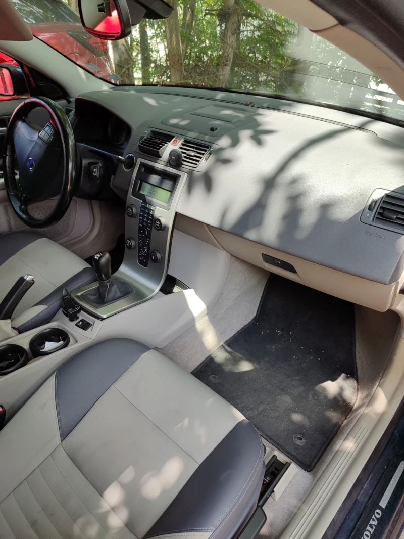 Volvo V50 2.4i, снимка 5 - Автомобили и джипове - 51844450